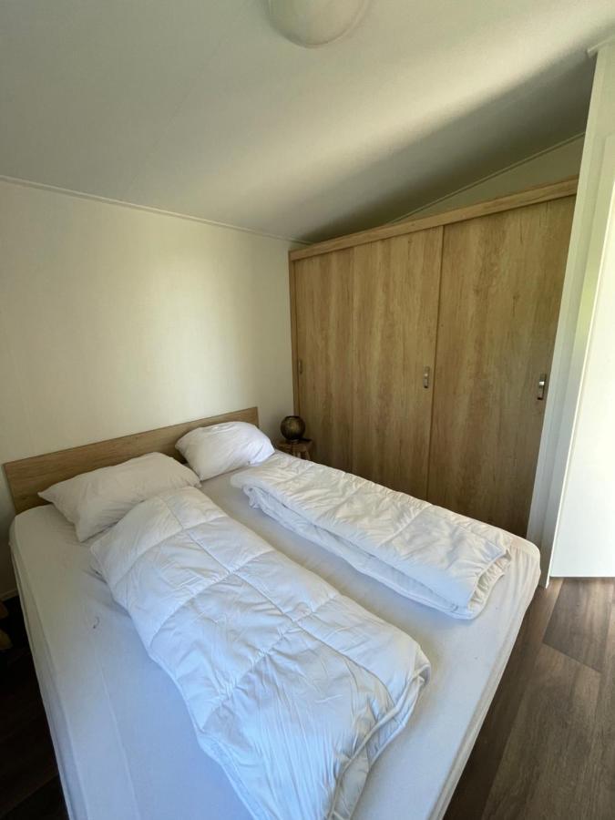 Camping De Duinhoeve Chalet Zeeland Not For Companies Burgh-Haamstede Dış mekan fotoğraf