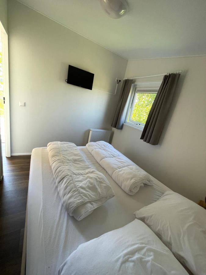 Camping De Duinhoeve Chalet Zeeland Not For Companies Burgh-Haamstede Dış mekan fotoğraf