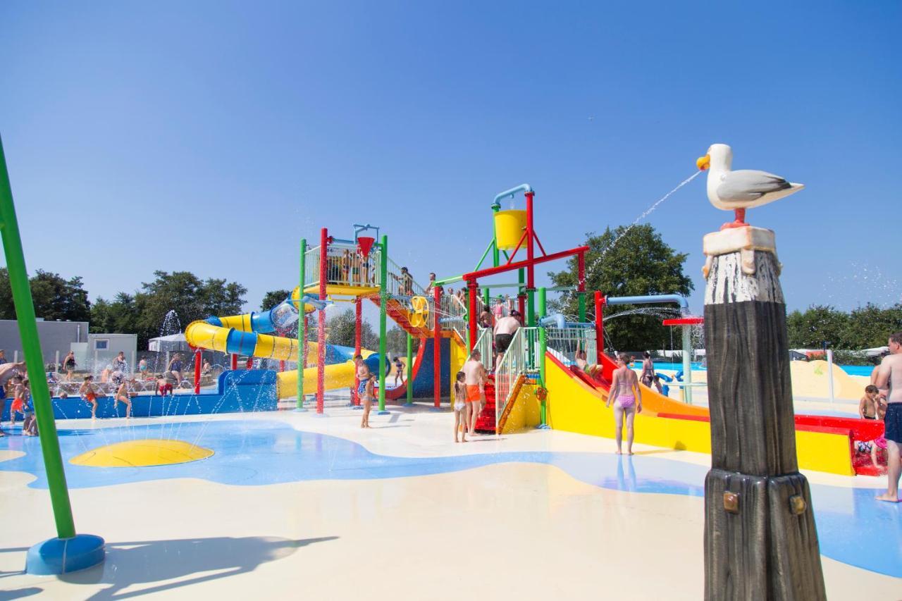 Camping De Duinhoeve Chalet Zeeland Not For Companies Burgh-Haamstede Dış mekan fotoğraf